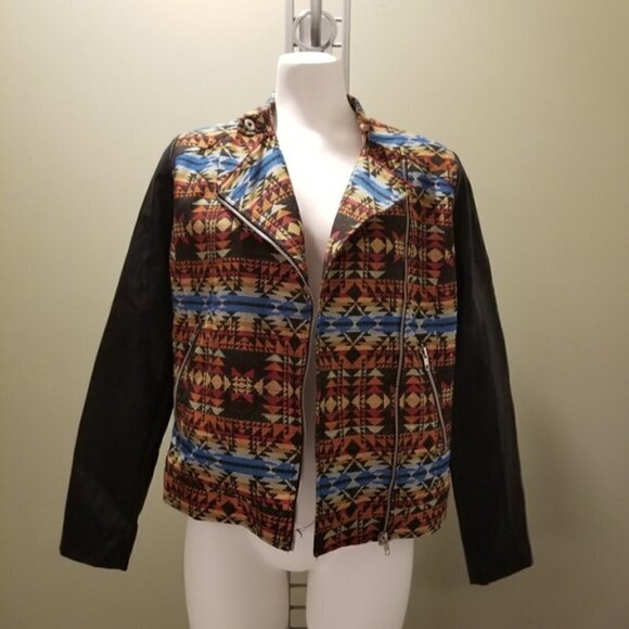 Forever 21 Blazer (S) - Picture 1 of 5
